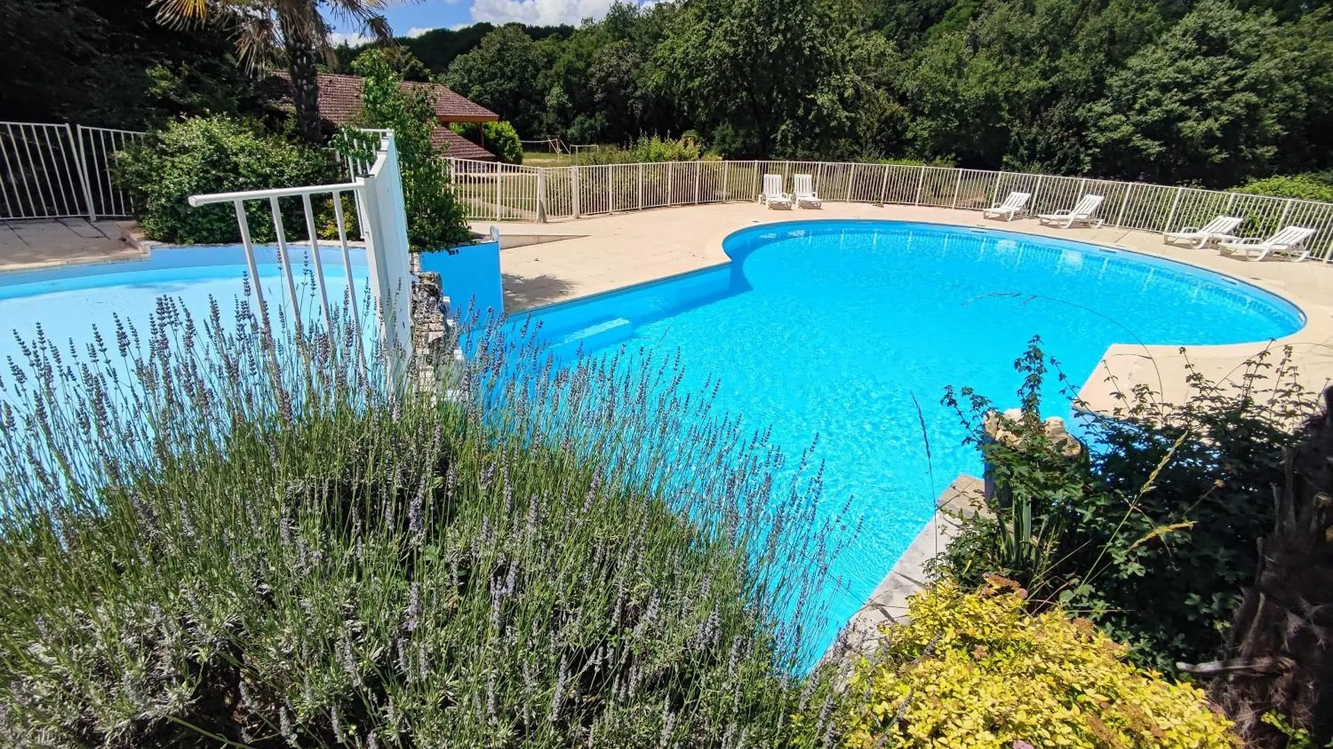 Le Chalet Roy Mauroux  0*, Mauroux (Lot)